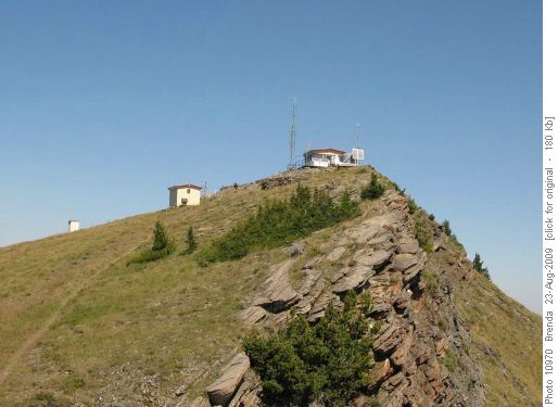 Approaching the fire lookout