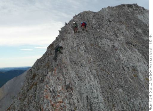 Typical scrambling along the ridge