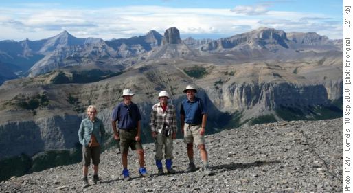 Karen, Ron, Peter and Cornelis on Black Rock Mountain Summit (2,462m)