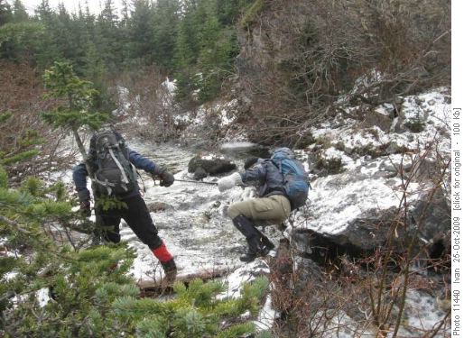 River-crossing/ Greg, Cordula/.
