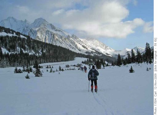 Heading back to the cars (Storm, Mist and Lipsett mtns in background)