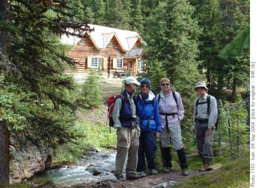 Skoki Lodge_Paul, Eva, Christine, John