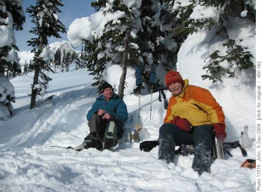 Sunny, sheltered lunch spot, Balu pass.