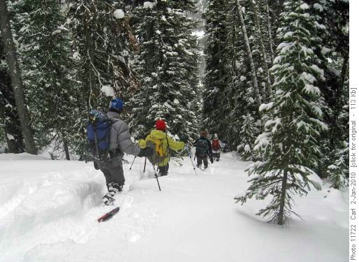 Descending the northeast face of Commonwealth Ridge