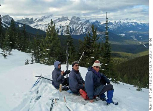 At Skogan Pass (Three Sisters in background)