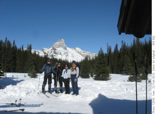 El.Parker Hut/Greg,Alicja,Yoko,John/