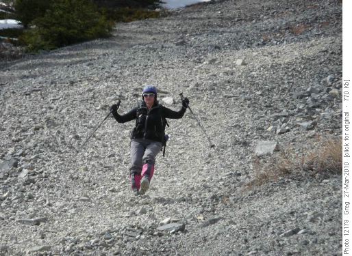 Janice doing "Scree Physio" for the knee on Yam