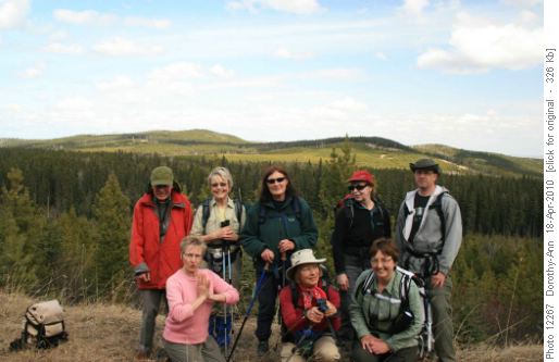 The group pose with Pinetop in the background