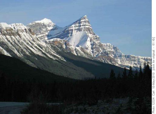 White Pyramid and Chephren (aka Black Pyramid) from the highway