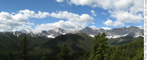 First viewpoint along the trail