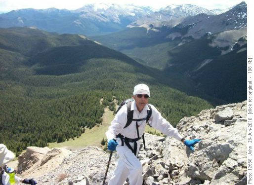Ghulam ascending Ram Mountain