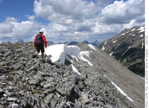 Remnant cornice on ridge between Burstall Passes