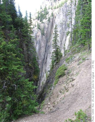 Cleft of Dry Canyon near Opal Gorge
