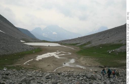 Lower of the 2 lakes below Rummel Pass
