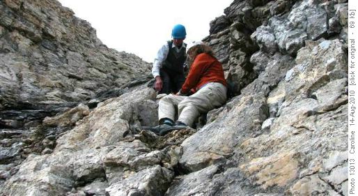 Mt Isabelle: {212 d mu} and {1349 c be} descend the crux gully