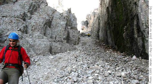 Crowsnest Mtn: bottom of steep crux gully