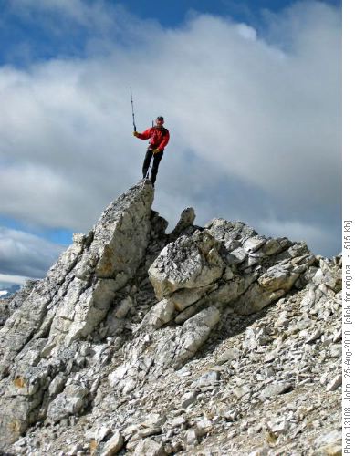 Carl on the quartzite scrambly bit on Willingdon