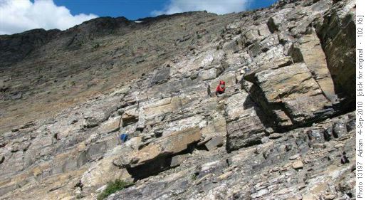 Tricky scrambling on ridge from Mt Buchanan to Mt Carthew