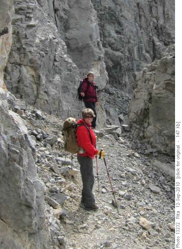 on trail through Black Rock cliff band