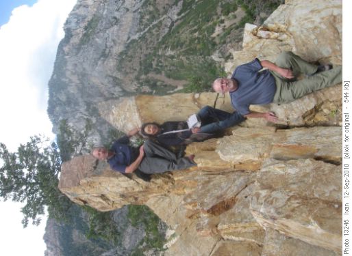 Timpanogos cave /Carl, Yoko, Ivan/.