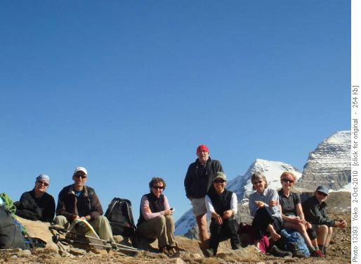 Kiwetinok Pass- Alicja, Denis, Cordula, Ivan, Yoko, Rita, Ginger, Greg