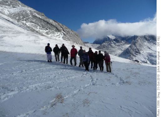Birdwood Pass l to r, Ghulam, Susan, Bill, Yoko, Peter, Phillip, Roseanne, Dennis, Jeanette, Alicja and Cordula
