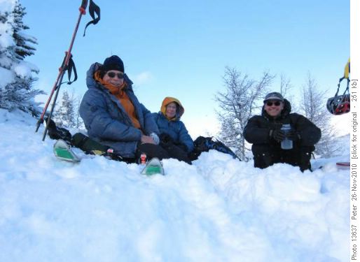 {655 Stuart Dechka}, {154 Philip Creery} and {486 Peter Houtzager} enjoying lunch at Healy Pass