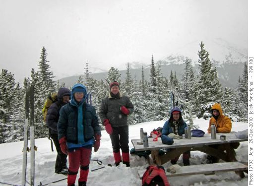 Lunch at Skogan pass (picnic table has moved just NE of the power line).
