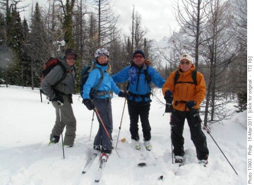 Bob, Eva, Carl and Peter below the ridge