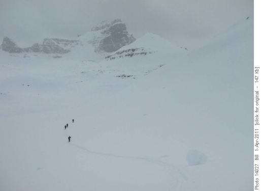 Traversing from the shelf toward Dolomite Peak Traversing from the shelf toward Dolomite Peak
