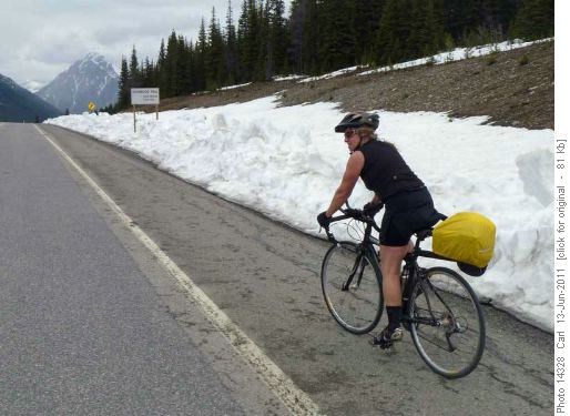 The last few pedal strokes to the pass