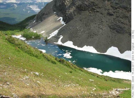 Iceburgs on Temple Lake
