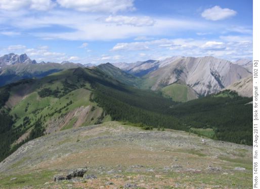 Ascending north peak, Mist Ridge in back