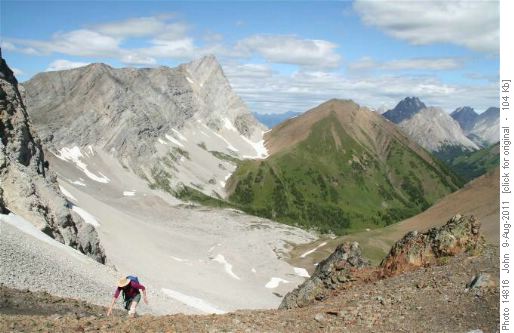 Grizzly Ridge - Arriving at Col
