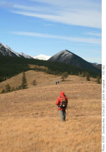 Meandering north on ridge east of Gunnery Creek