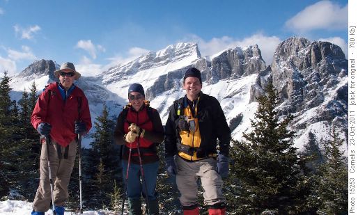 Ron, Laszlo and Cornelis on Wind Ridge with the 3 Sisters as back-drop