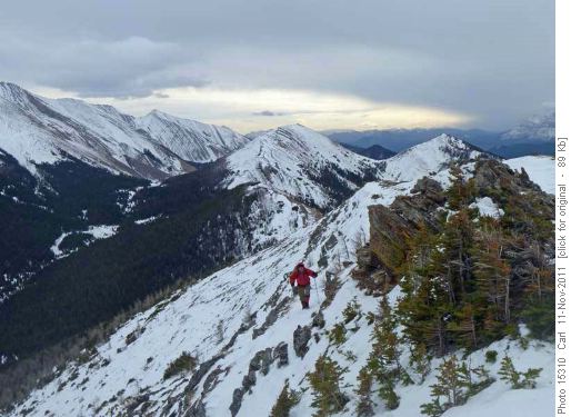 Sneaking up the lee side of the ridge