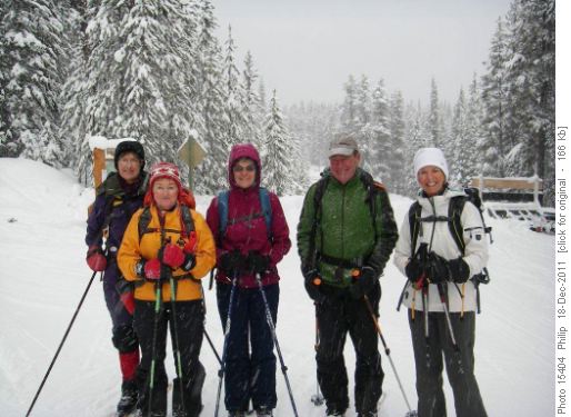 Yolanda, Maria, rita, Stan and Rosanne at Motaine Lk road