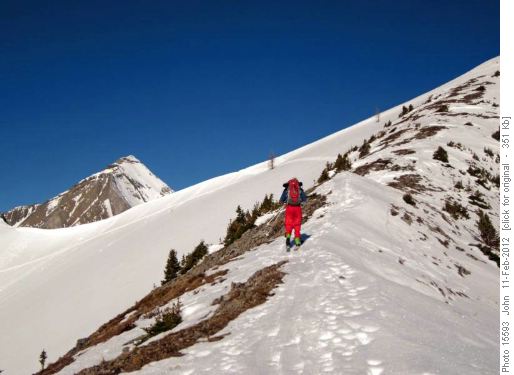 {140 Norm Acq} on the safer(I think) approach to Hero Knob col along the ridge.