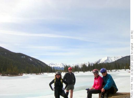 Forget-me-not Pond, Jeannet,Ivan,Janice, Yoko