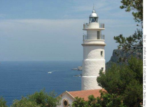 Far des Cap Gros Lighthouse