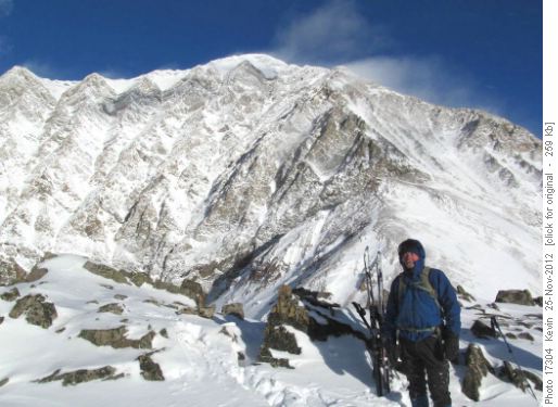The sunny but windy summit of Mt Lipsett