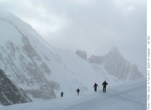 Approaching South Burstall Pass