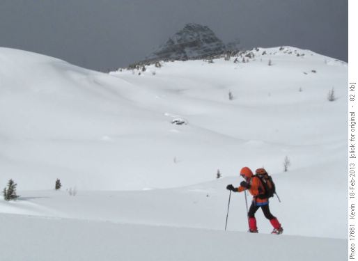 Sim on the beginning of the Rampart traverse