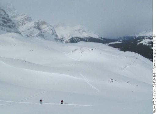 Looking back across the rolling plateau below the Pass