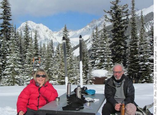 {206 Barb Mitchell} & {1149 Bern Rosner} enjoying a sunny lunch at Lookout