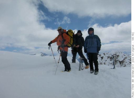 {147 Stan B}, {256 Arnold W} and {810 Leslie J} on the summit of Habel