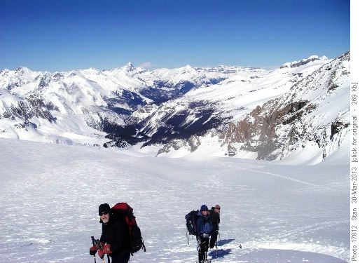 Leslie, Arnold Bill heading down to Peyto Hut