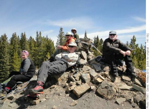 Ramblers on summit Mt Quirk (1905m)