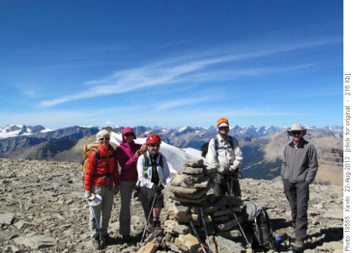 Alda, Cordula, Jeannette, Harold and Damian on the Unnamed Peak